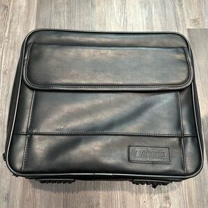 Targus Black Laptop Bag for Men Model CUN1/OCU2